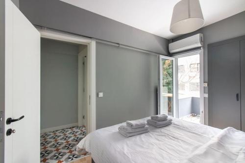 Modern & Chic 2BR in Central Kadıköy near Hub!