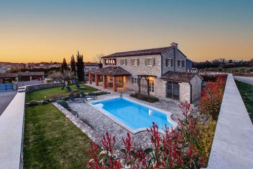 Villa Avalon - Luxury home with pool in the centre of Istria