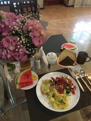 Jídlo v hotelu nebo okolí