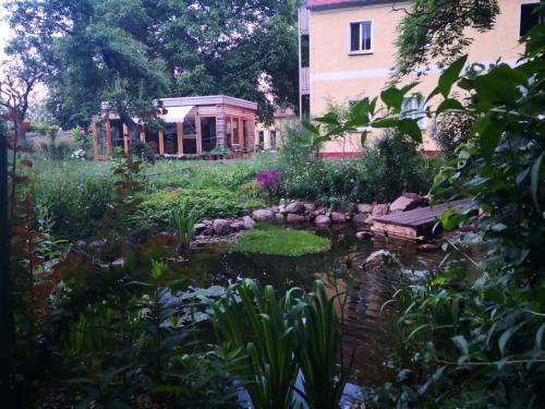 Jardin de l'établissement Gästehaus Liemehna