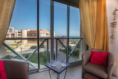 Appartement T3 Traversant Résidence Standing Garage et Piscine Extérieure GRATUITS