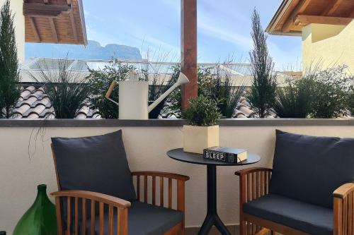 Posezení v ubytování Lingers Suites & Residence