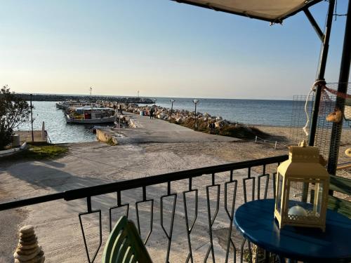 Gambar di galeri bagi Fenia's Beachfront House di Skála Kallirákhis
