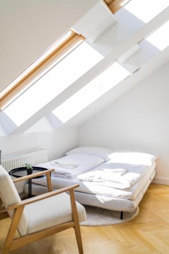 MyFlat - Bright Apartment near Central Station
