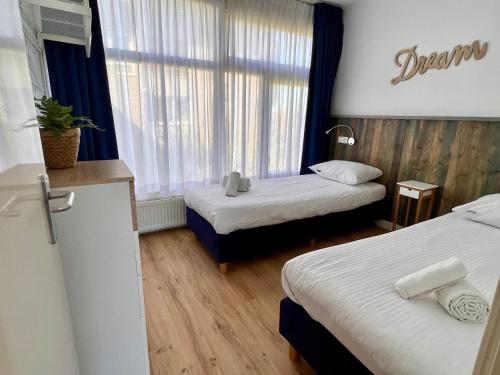 Afbeelding uit fotogalerij van Reumann Holiday Apartments De Schelp 47 in Zandvoort