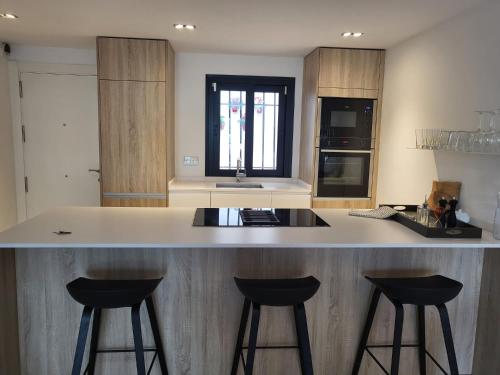 Kuchyň nebo kuchyňský kout v ubytování Luxurious apartment in Puerto Banus Marbella