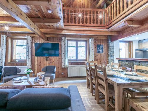 Charmant Appartement Montagnard au Coeur du Vieux Village, aux Pieds des Pistes de Val-d'Isère