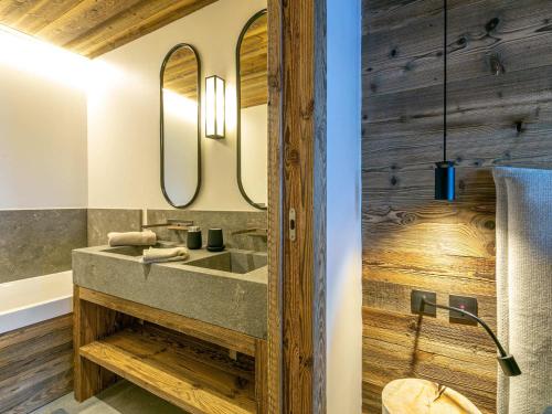 Luxueux appartement sous charpente proche des pistes - 10 pers