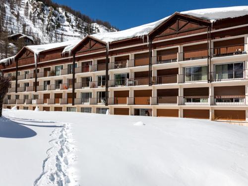 Appartement spacieux pour 6, proche pistes et centre aquasportif à Val-d'Isère
