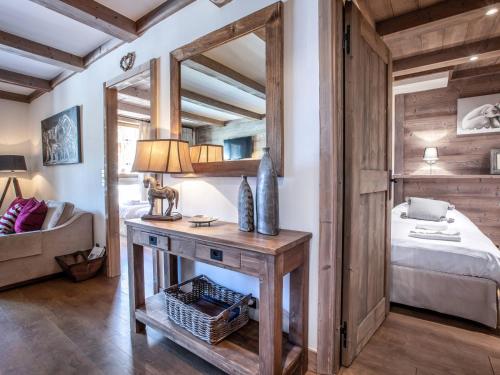 Appartement de prestige avec terrasse Sud, 2 chambres et parking au coeur de Val-d'Isère
