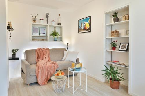 Sunny studio terrasse, hypercentre la plage à 2 pas !