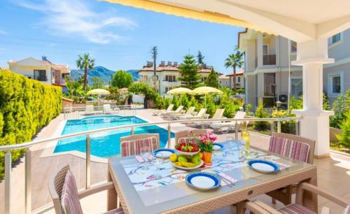 Πισίνα στο ή κοντά στο Villa Canberk