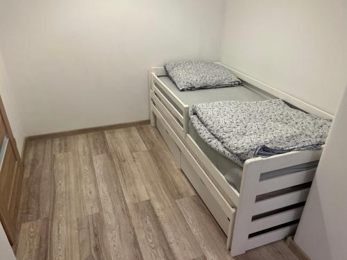 Fotografia z galérie ubytovania Apartament 3 pokojowy z parkingiem v destinácii Ząbkowice Śląskie