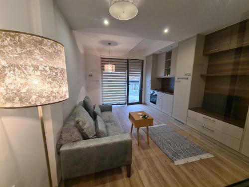 Un lugar para sentarse en Apartmani Central 10 & free parking