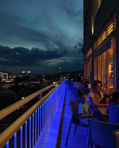 Μπαλκόνι ή βεράντα στο Hotel City View Deluxe