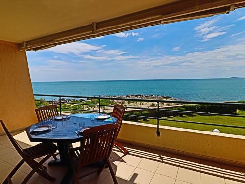 Sète: 2 pièces cabine, 4 pers, terrasse front de mer - FR-1-472A-215