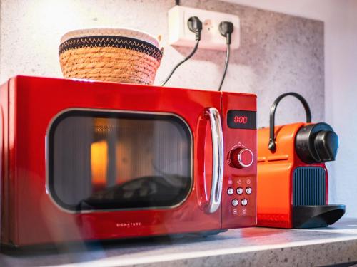 Photo de la galerie de l'établissement Studio rénové au pied des pistes avec balcon à Tignes Le Lac, équipé pour 2, orientation sud - FR-1-502-472, à Tignes