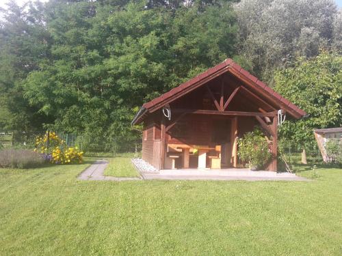 Galería fotográfica de Tiny Home am Bach en Pettenbach