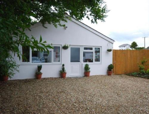 Acorn Cottage-tranquil, secluded and private.