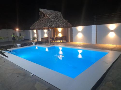 Басейн в или близо до Shany’s Villa 3bdrm with private swimming pool