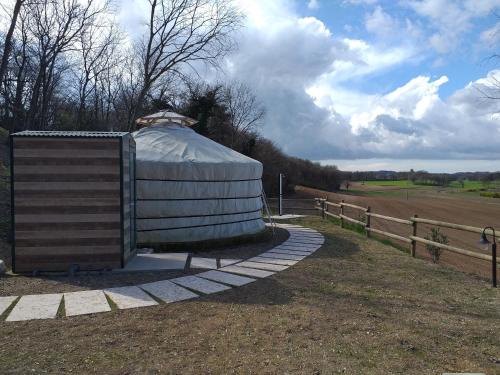 モンツァンバーノにあるAgriturismo Olistico Atmanのギャラリーの写真