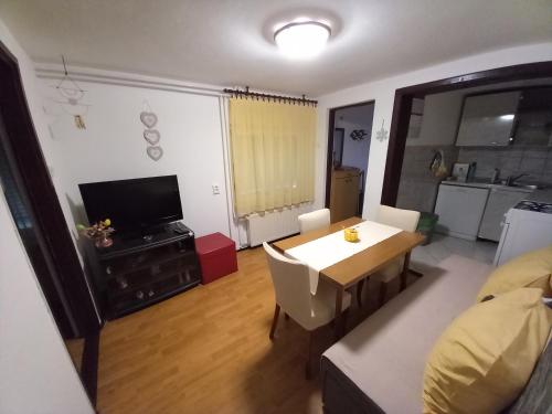 Χώρος καθιστικού στο Apartman Ris Gorski Kotar Crni Lug