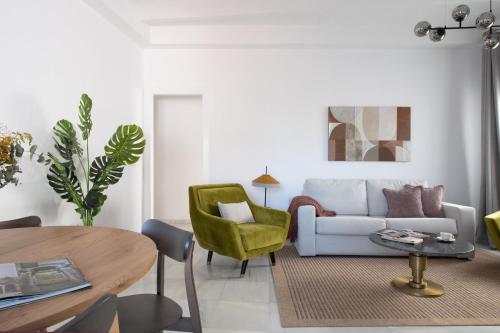 Suites Maestranza - Puerta del Arenal by Magno Apartments