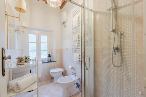 A bathroom at Iole