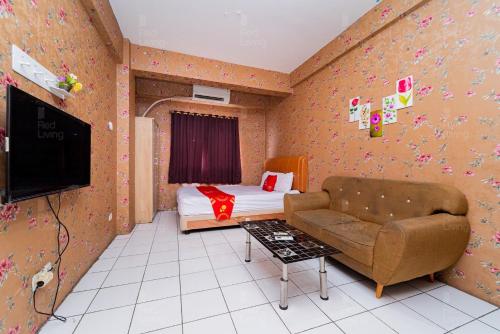 Area tempat duduk di Apartemen City Park - Rendy Room Tower H18