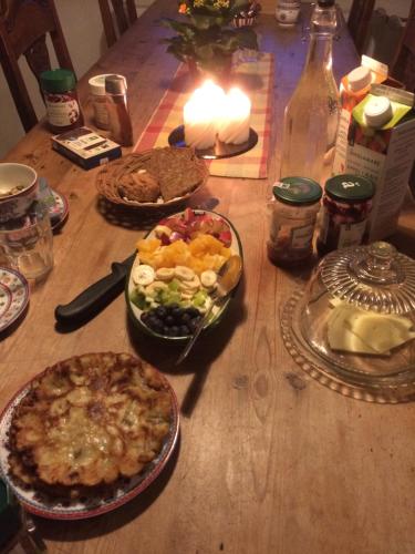B&Bの敷地内または近くでの食事または食べ物