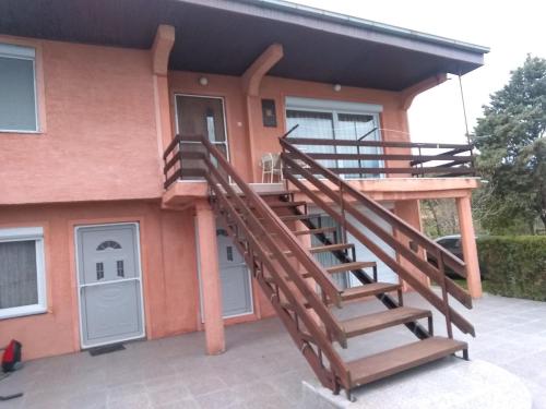 Gallery image of Apartmani Sofija in Nov Dojran