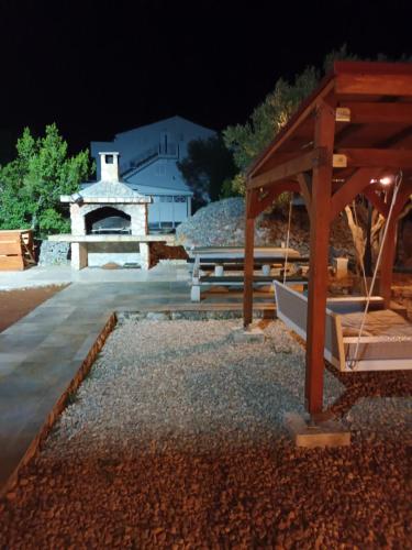 Gallery image of Apartments Villa Višnja in Pašman