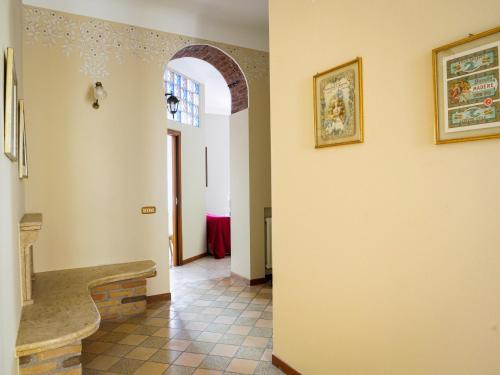 Wonderful downtown apartment-HD NETFLIX, KING-SIZE BED, two minutes' walk from metro photo 19