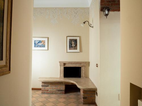 Wonderful downtown apartment-HD NETFLIX, KING-SIZE BED, two minutes' walk from metro photo 18