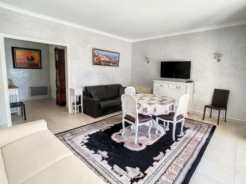 Appartements Cannes Centre : Rond Point Duboys d'Angers