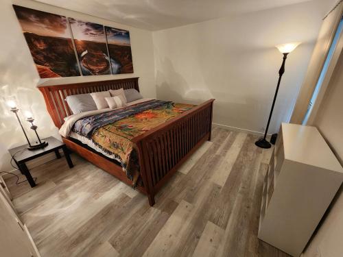 Ένα ή περισσότερα κρεβάτια σε δωμάτιο στο Lux Resort Condo (Old Town Scottsdale!)