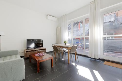 GuestHost - Industrial Design Apt near M4 Tolstoj