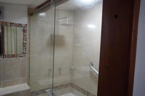 Vonios kambarys apgyvendinimo įstaigoje Providencia Travel Apartamento