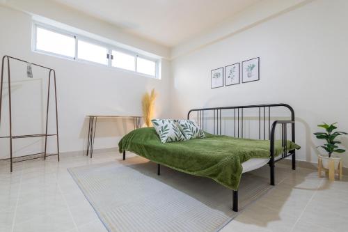 Ένα ή περισσότερα κρεβάτια σε δωμάτιο στο Cliff & Beach Villa Phayun