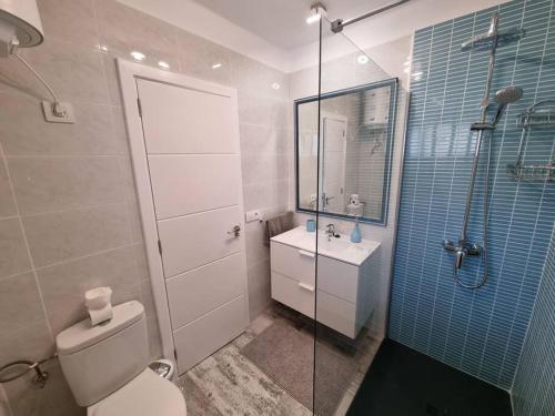 Koupelna v ubytování Apartamento SMERALDO 11 PLAYA ROCA