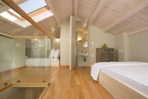 Alexandras Downtown Penthouse