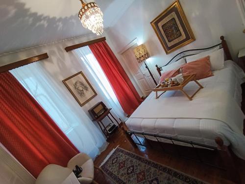 Postel nebo postele na pokoji v ubytování Vintage & Art apartment