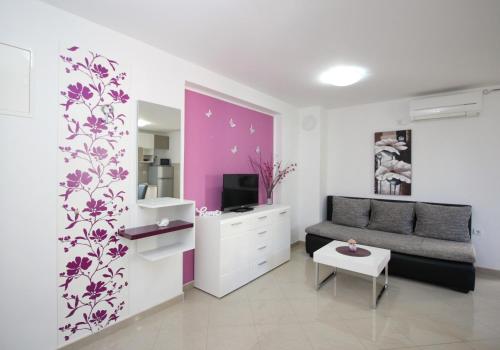 Apartments with swimming pool Baska, Krk - 18733