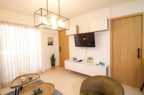 TV a/nebo společenská místnost v ubytování Newly 1 bedroom apartment by Galeria 360