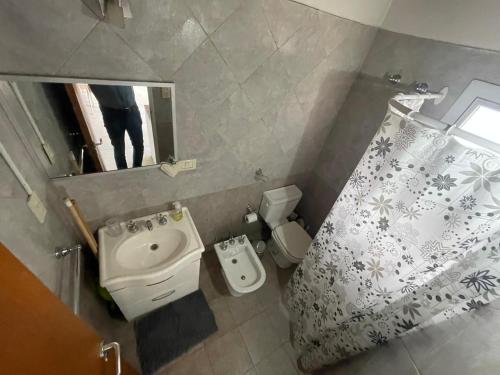 Koupelna v ubytování Alojamiento Chacabuco