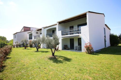 Κήπος έξω από το Résidence de tourisme Domaine de Janus