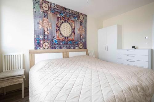 Silver Seaside Apartment