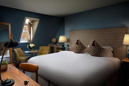 Schoolhouse Hotel Image