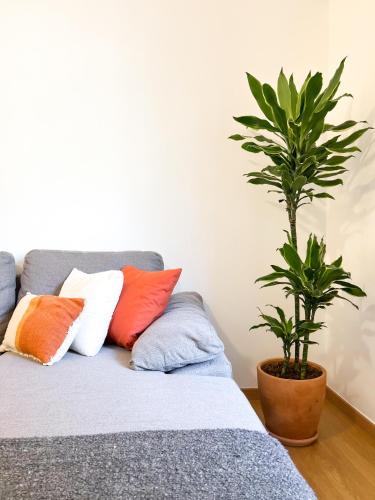 Comfy 2 BDR Apt in Petralona - Next to metro