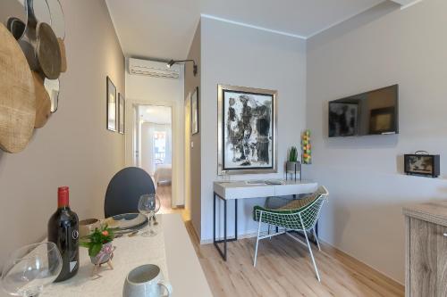 Apartment Palm View II